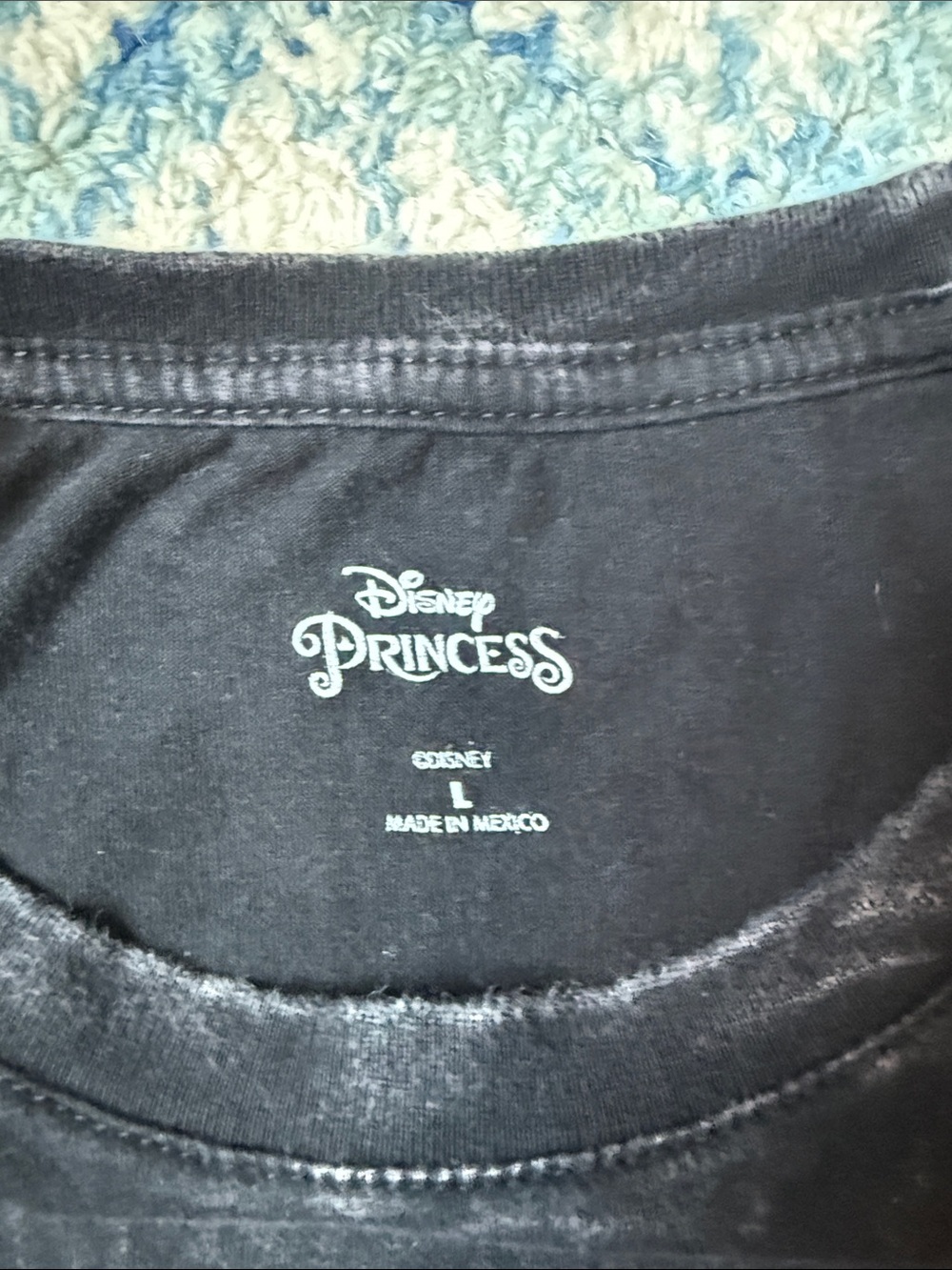 Disney Black Friends Make Everything Better Tee Flounder Pua Chip Pascal kids L - Picture 2 of 5